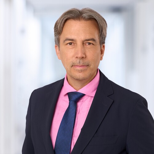 Prof. Dr. (PhD) U. Valentin Nägerl
